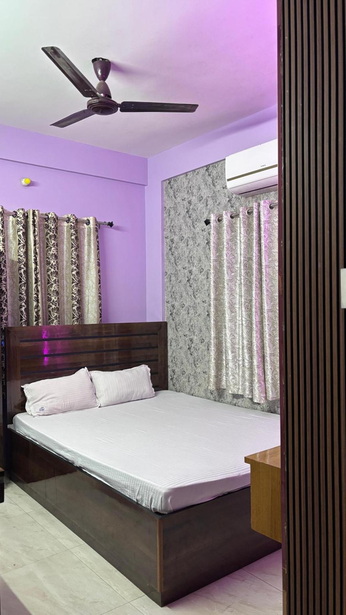 Garden Guest House Near Rene Tower Ruby General Hospital Kolkata Eksteriør bilde
